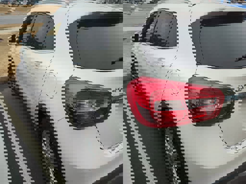 Used 2018 Mercedes-Benz GLA 250 4MATIC image 4