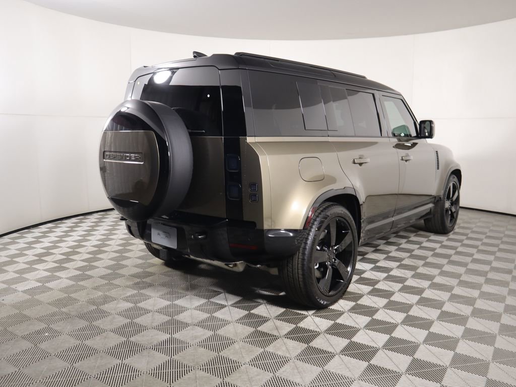 New 2026 Land Rover Defender 110 X-Dynamic SE image 5