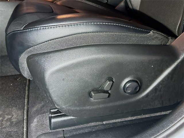 Used 2022 Jeep Cherokee Limited image 16