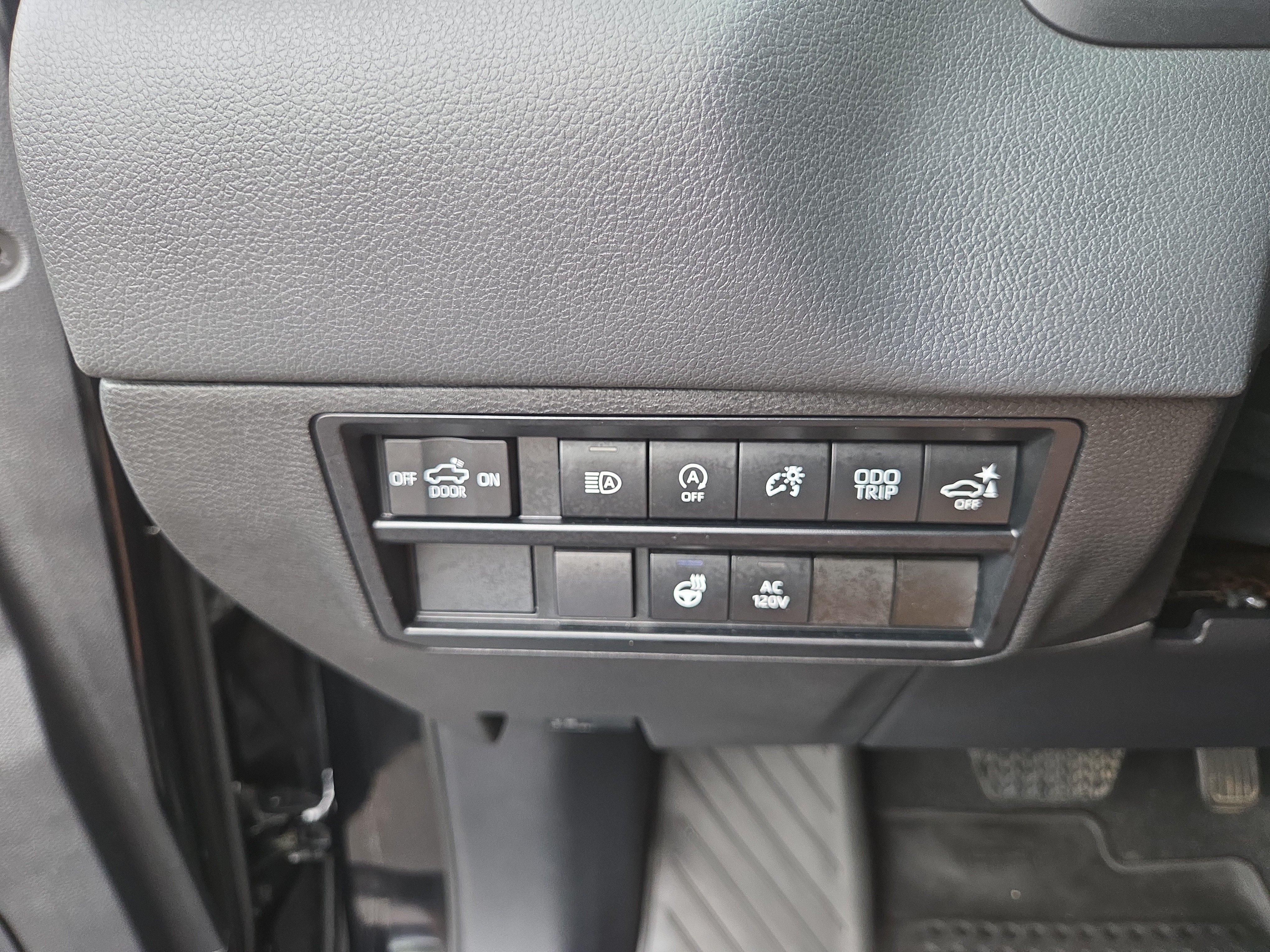 Used 2023 Toyota Tundra Limited AWD/4WD image 28