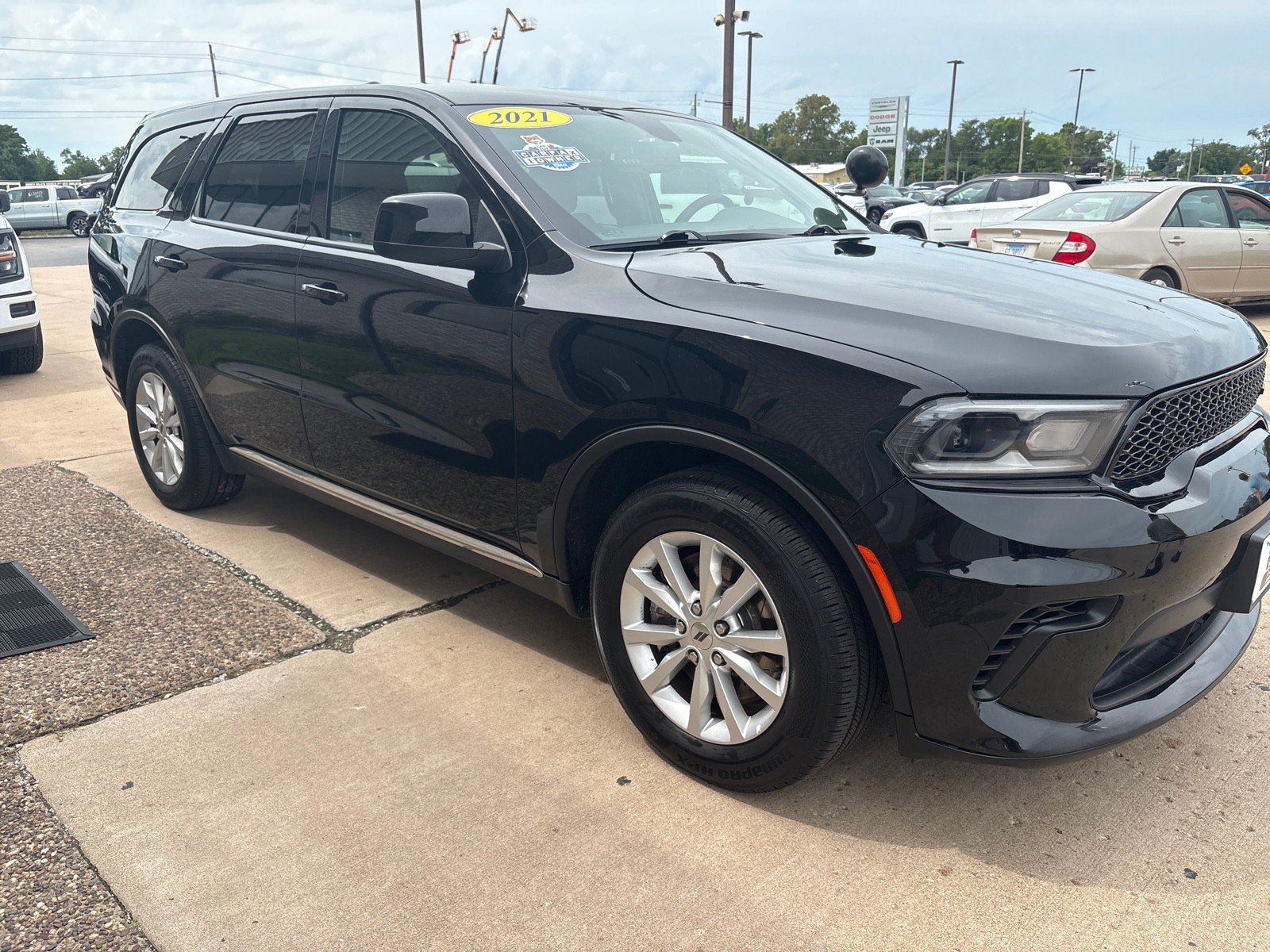 Used 2021 Dodge Durango AWD image 9