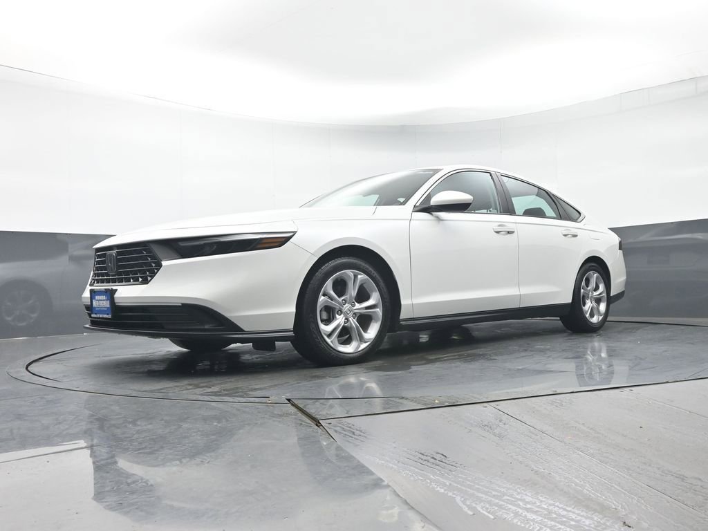 Used 2023 Honda Accord LX image 24