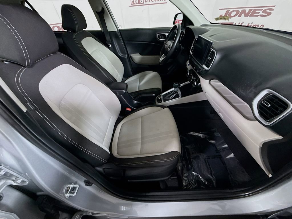 Used 2020 Hyundai Venue SEL w/ Convenience + Premium Package image 30
