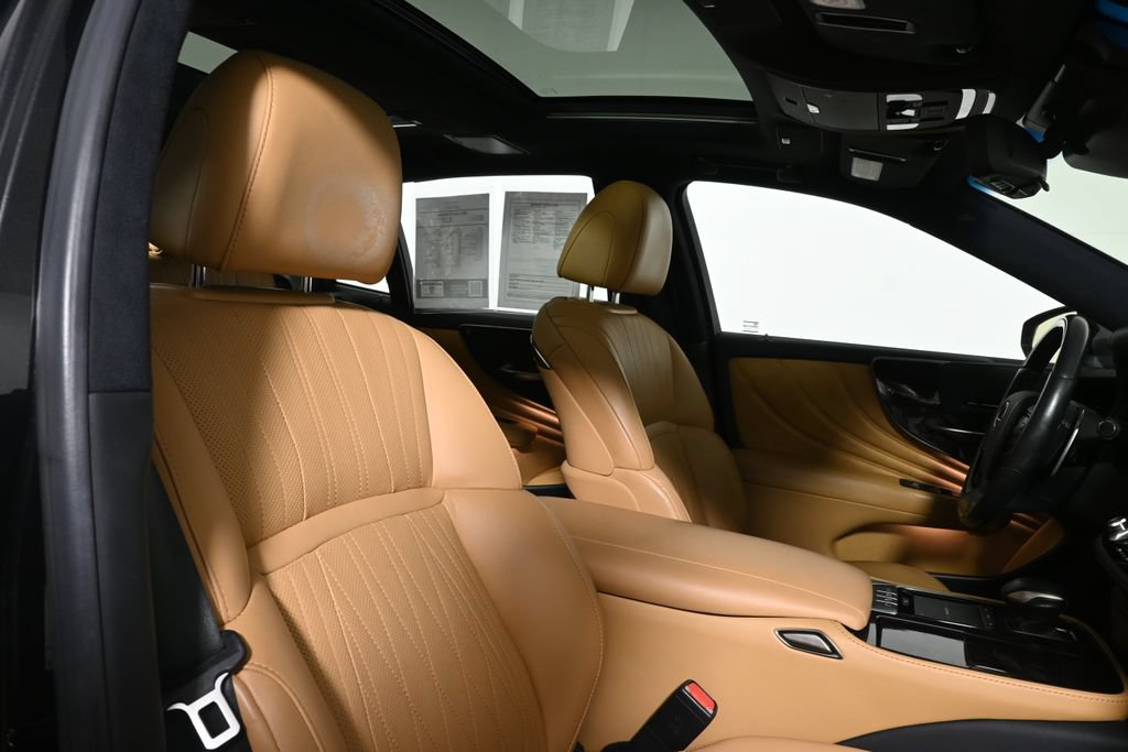 Used 2021 Lexus LS 500 AWD w/ Luxury Package image 29