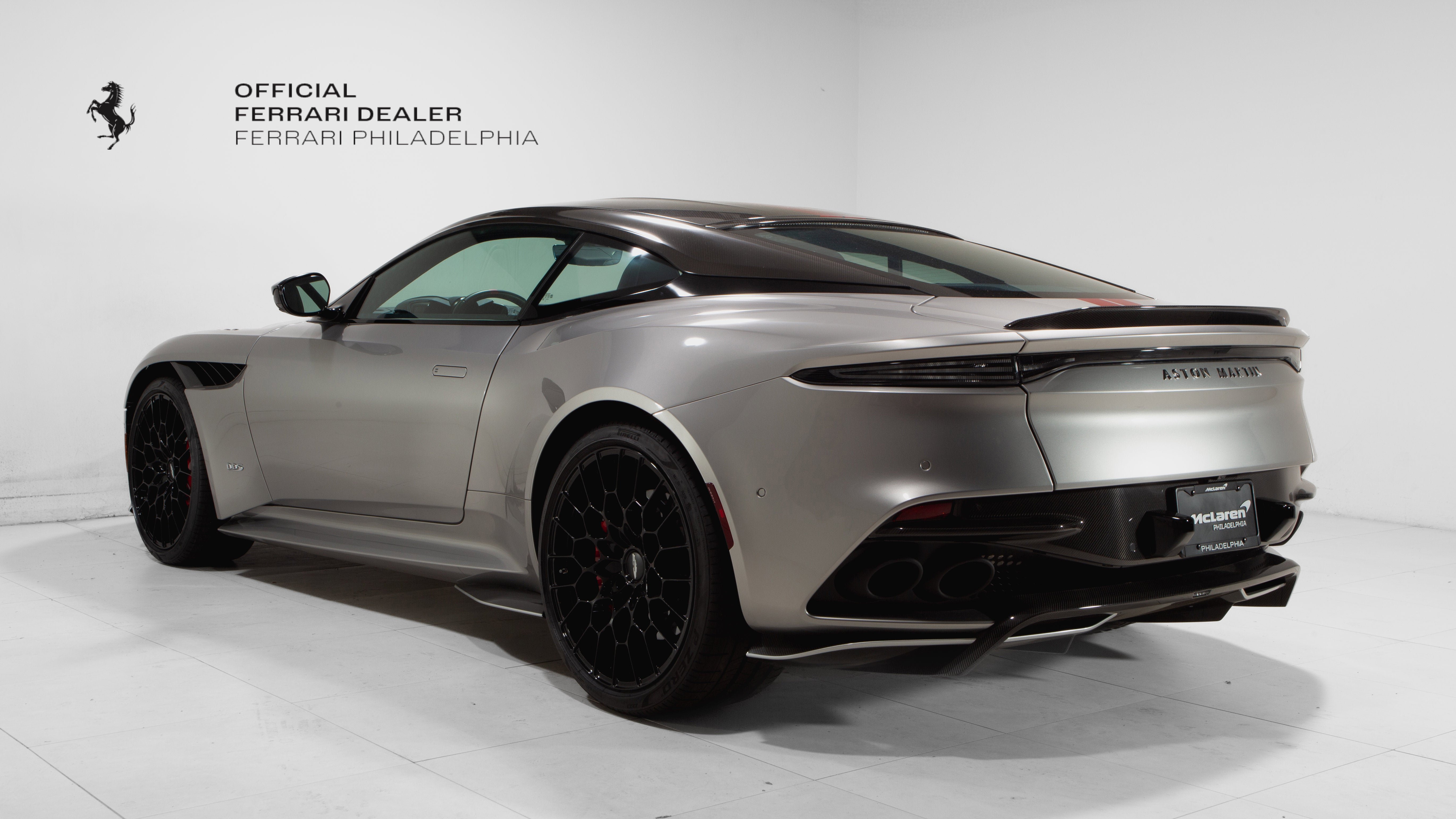 Used 2023 Aston Martin DBS Coupe image 5