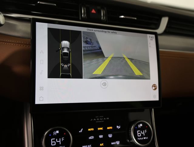 Used 2022 Jaguar XF R-Dynamic SE image 8