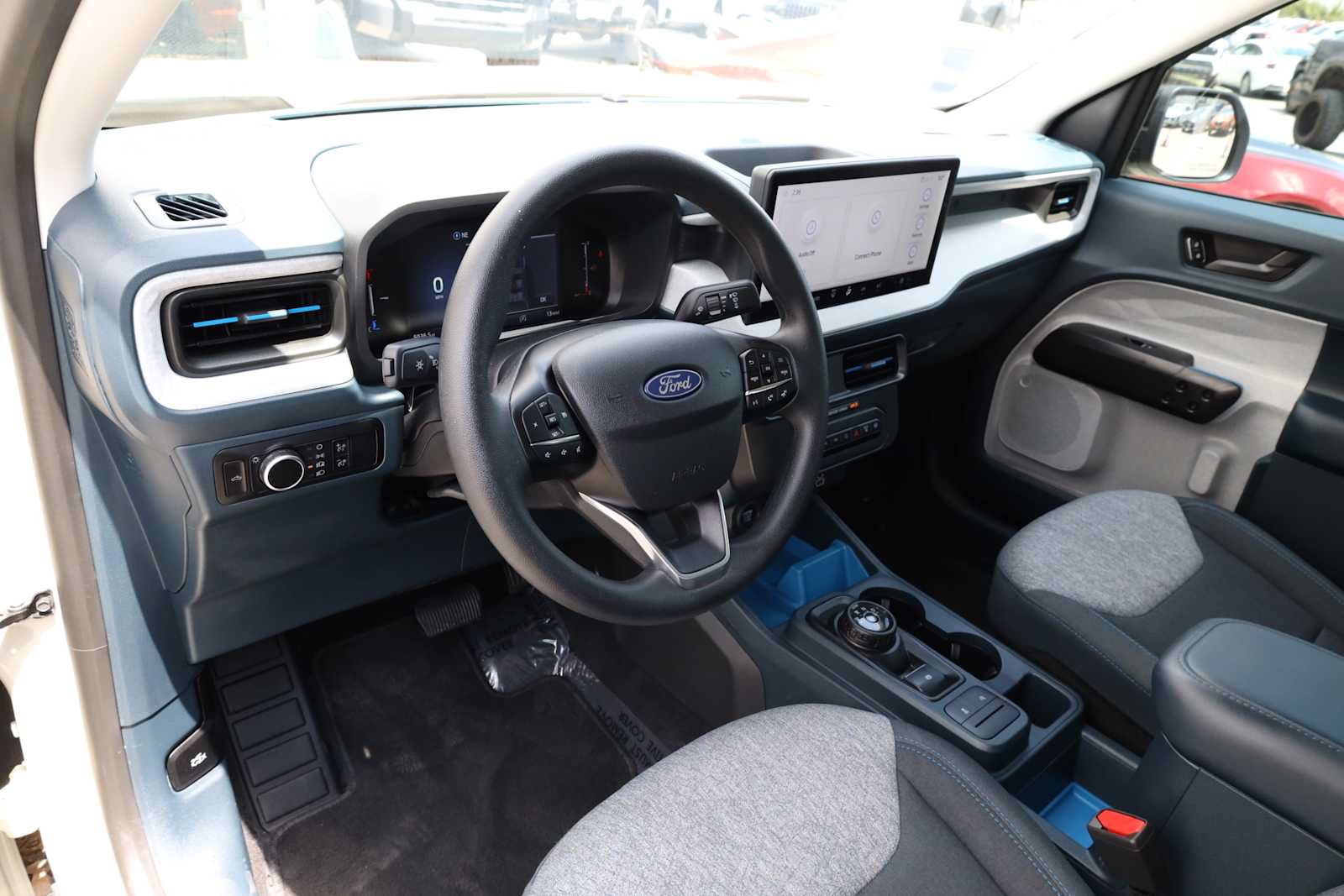 Used 2025 Ford Maverick XLT w/ Equipment Group 302A AWD/4WD image 3