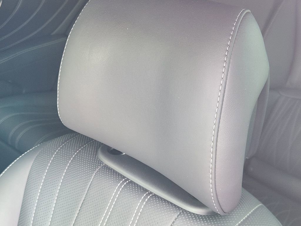 Used 2022 Lexus LS 500 AWD w/ Executive Package image 25