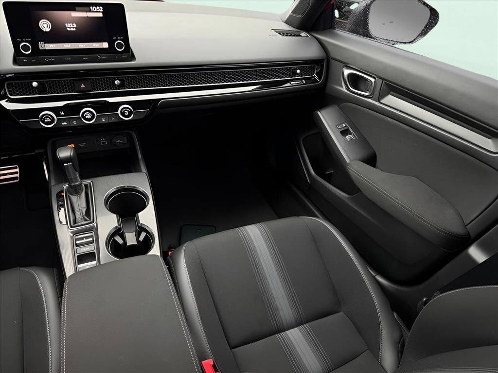 Used 2024 Honda Civic Sport image 13