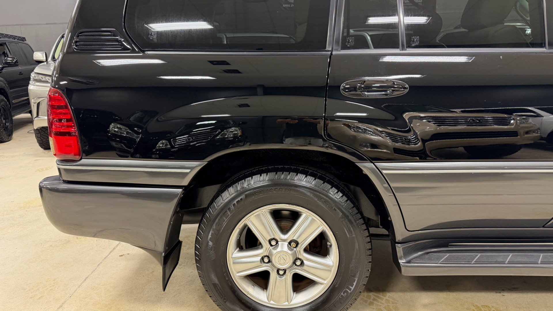 Used 2006 Lexus LX 470 4WD image 13