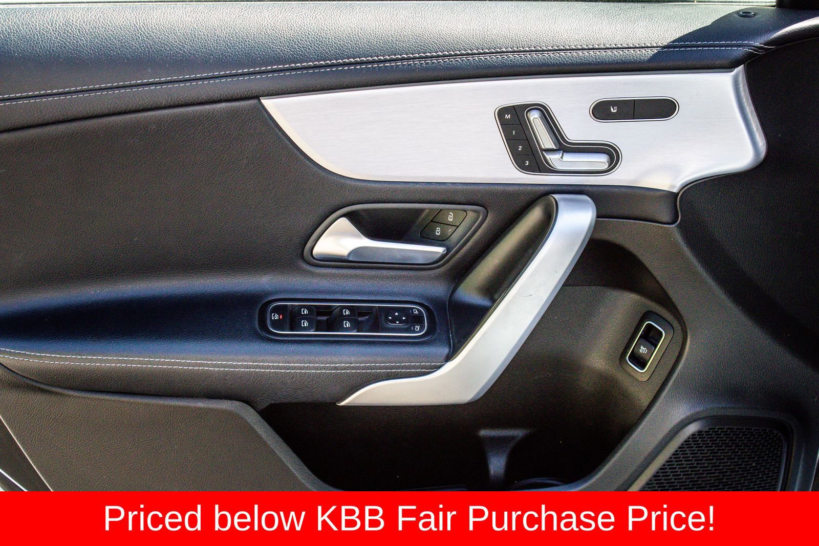 Used 2020 Mercedes-Benz A 220 4MATIC w/ AMG Line image 21