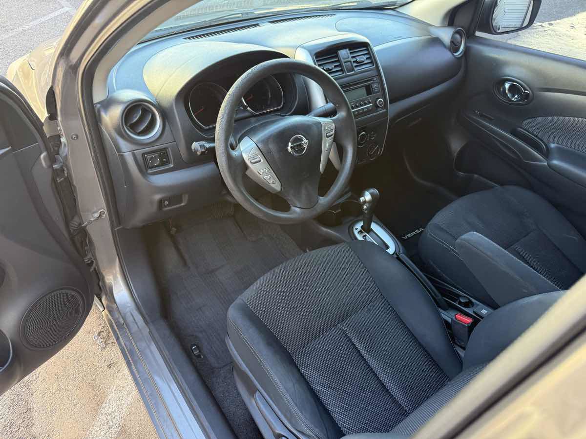 Used 2016 Nissan Versa SV FWD image 22