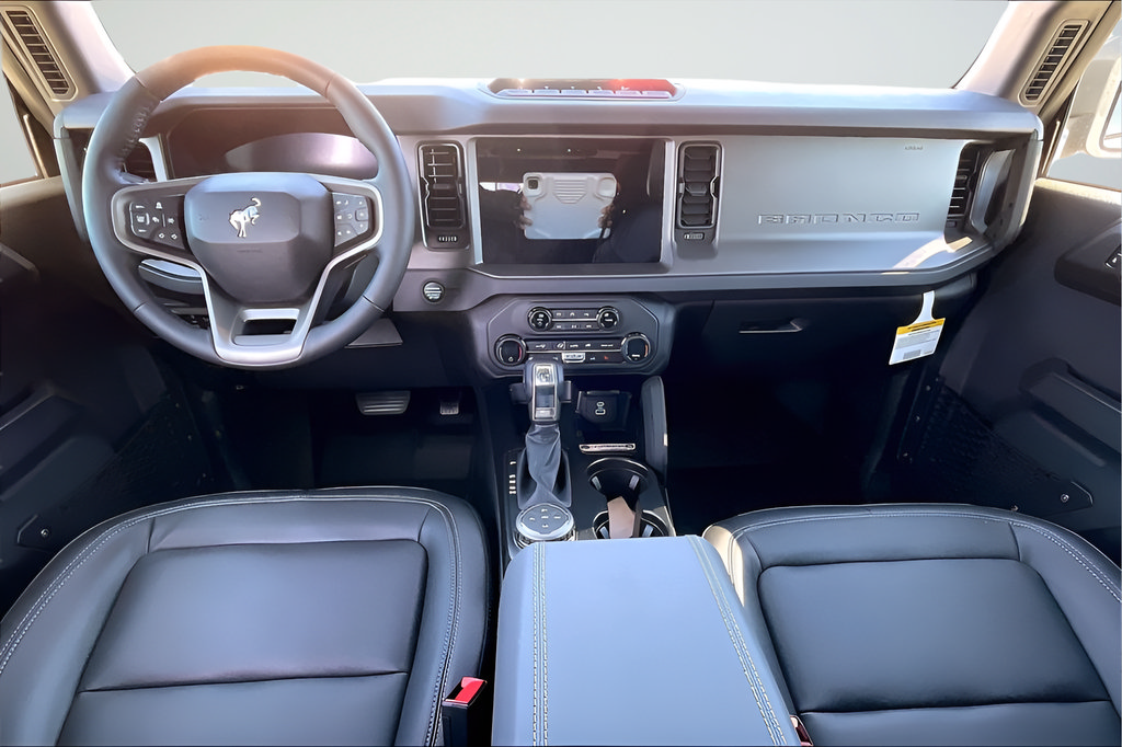 New 2025 Ford Bronco Badlands AWD/4WD image 6