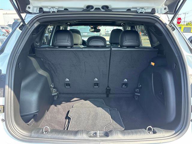 Certified 2024 Jeep Compass Limited w/ High Altitude Package image 14