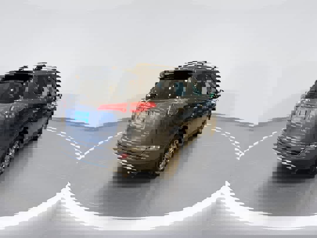 Used 2016 Toyota RAV4 Limited w/ Advanced Technology Package image 8