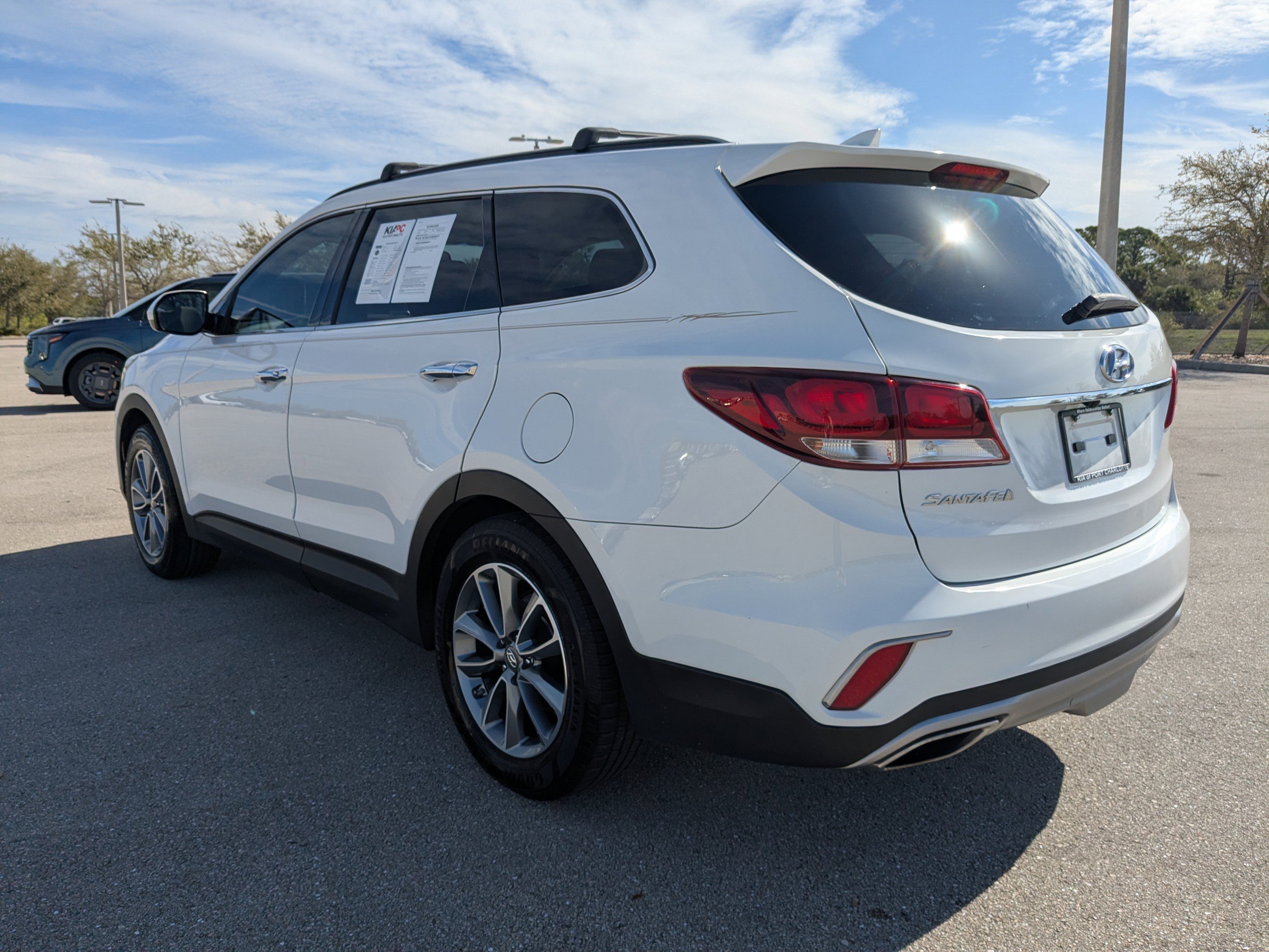 Used 2018 Hyundai Santa Fe SE image 7