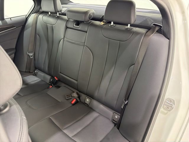 Used 2019 BMW 530i xDrive w/ Convenience Package AWD/4WD image 16