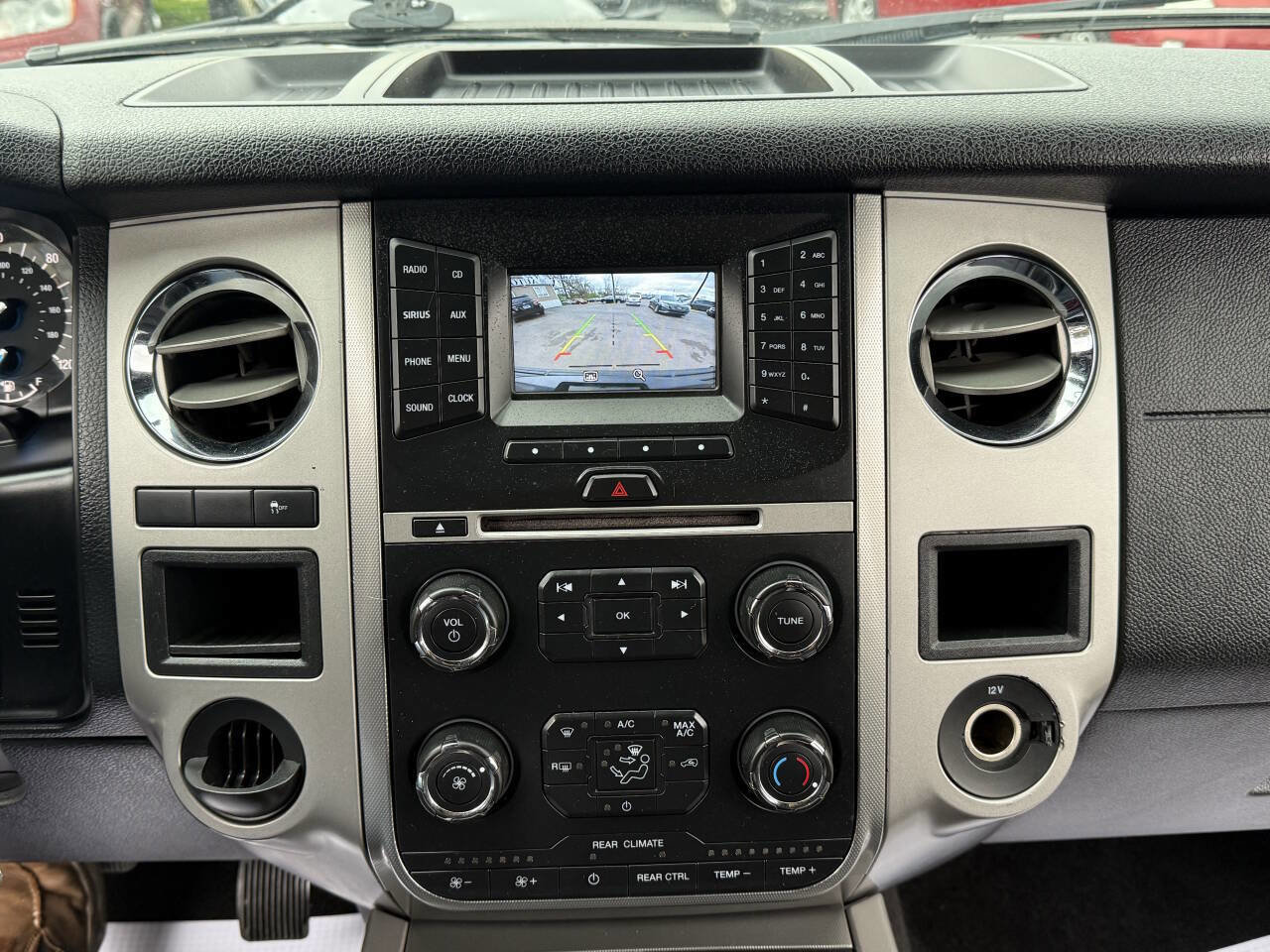 Used 2016 Ford Expedition EL XLT image 13