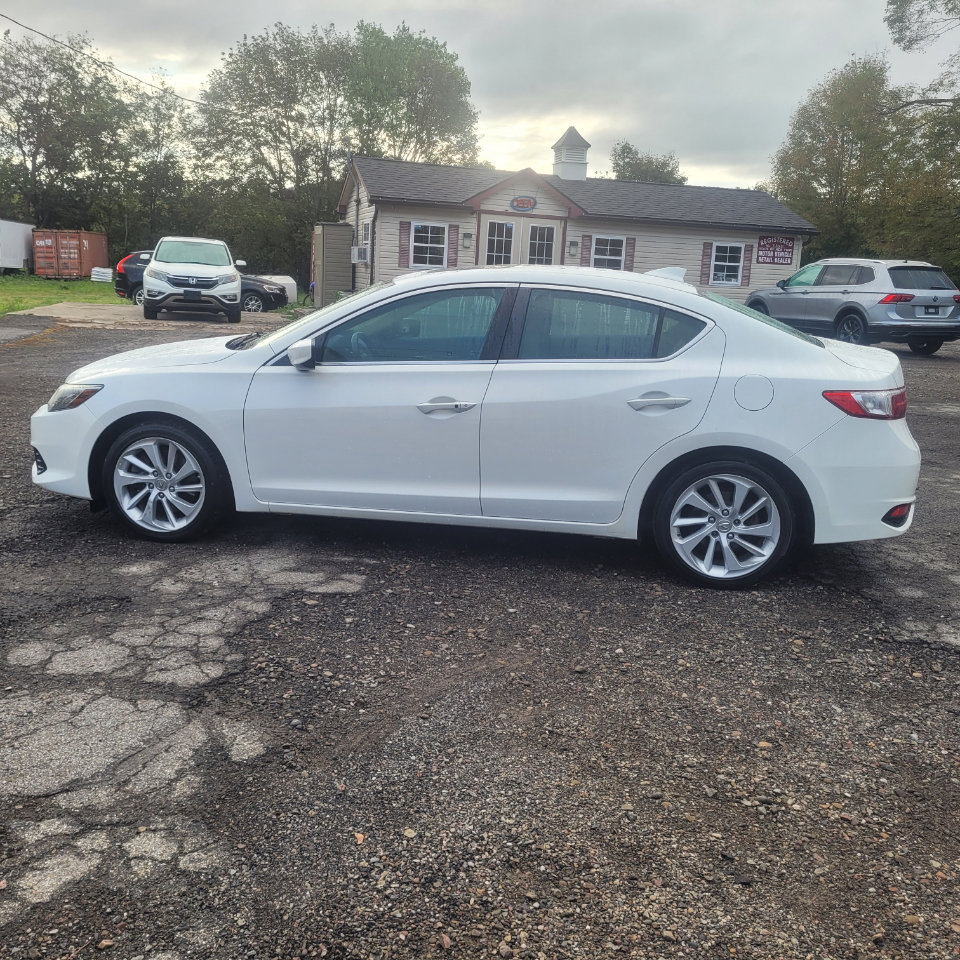 Used 2017 Acura ILX image 5