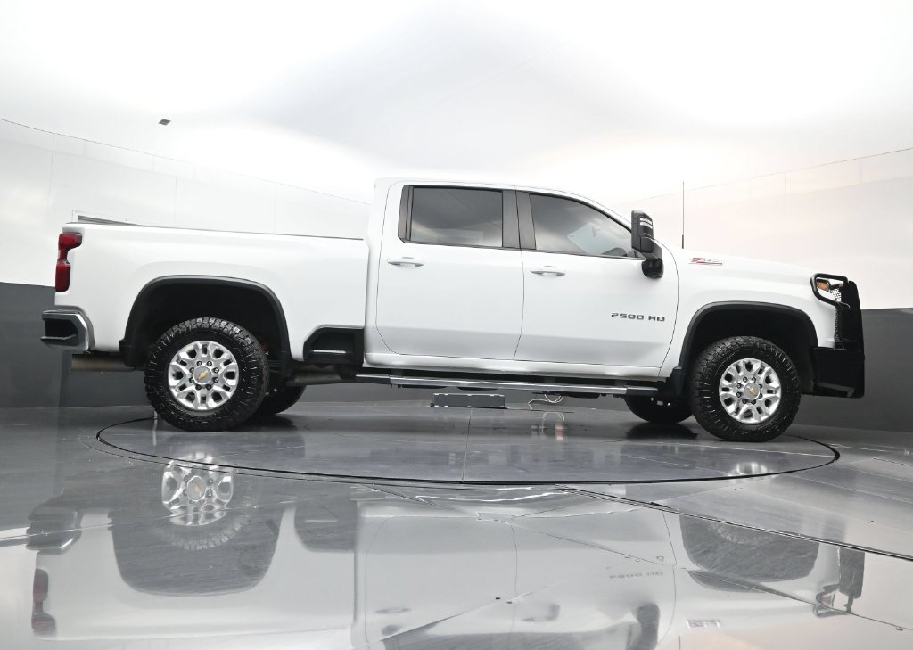 Used 2023 Chevrolet Silverado 2500 LT w/ Convenience Package AWD/4WD image 22