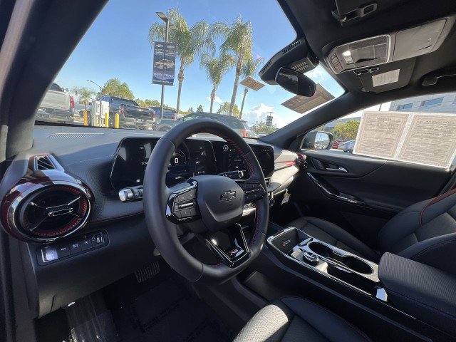 Used 2025 Chevrolet Equinox RS w/ Convenience Package III image 10