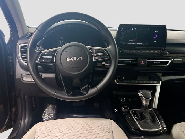 Certified 2023 Kia Seltos EX image 23