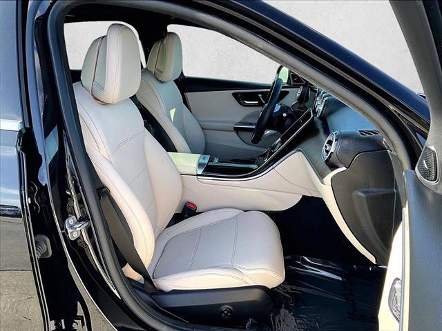 Used 2025 Mercedes-Benz C 300 Sedan image 9