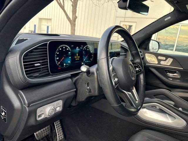 Used 2023 Mercedes-Benz GLS 580 4MATIC image 11