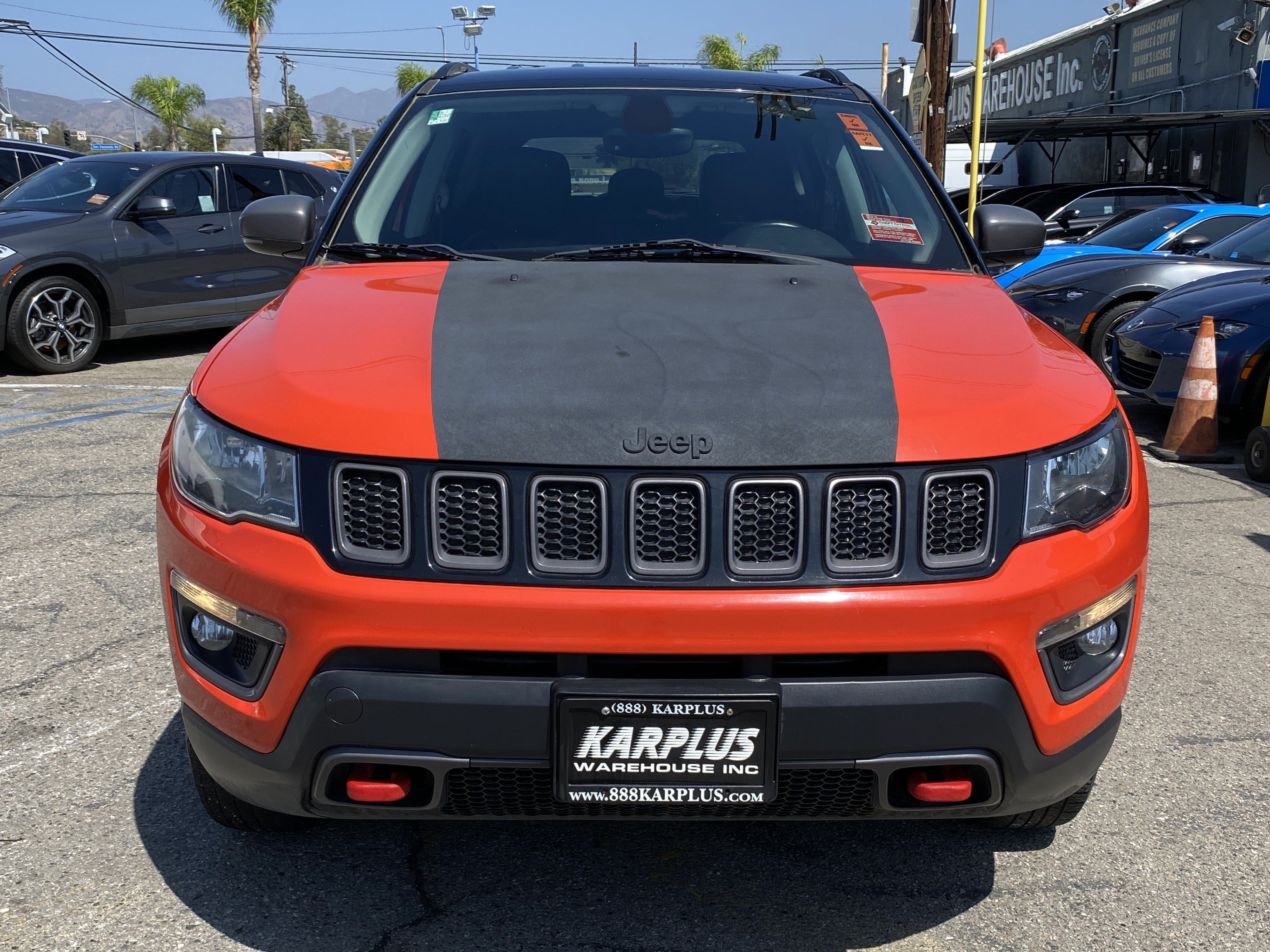 Used 2017 Jeep Compass Trailhawk w/ Leather Interior Group AWD/4WD image 3