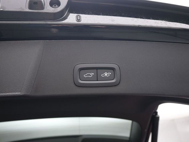 New 2026 Volvo XC40 B5 Ultra w/ Protection Package Premier image 31