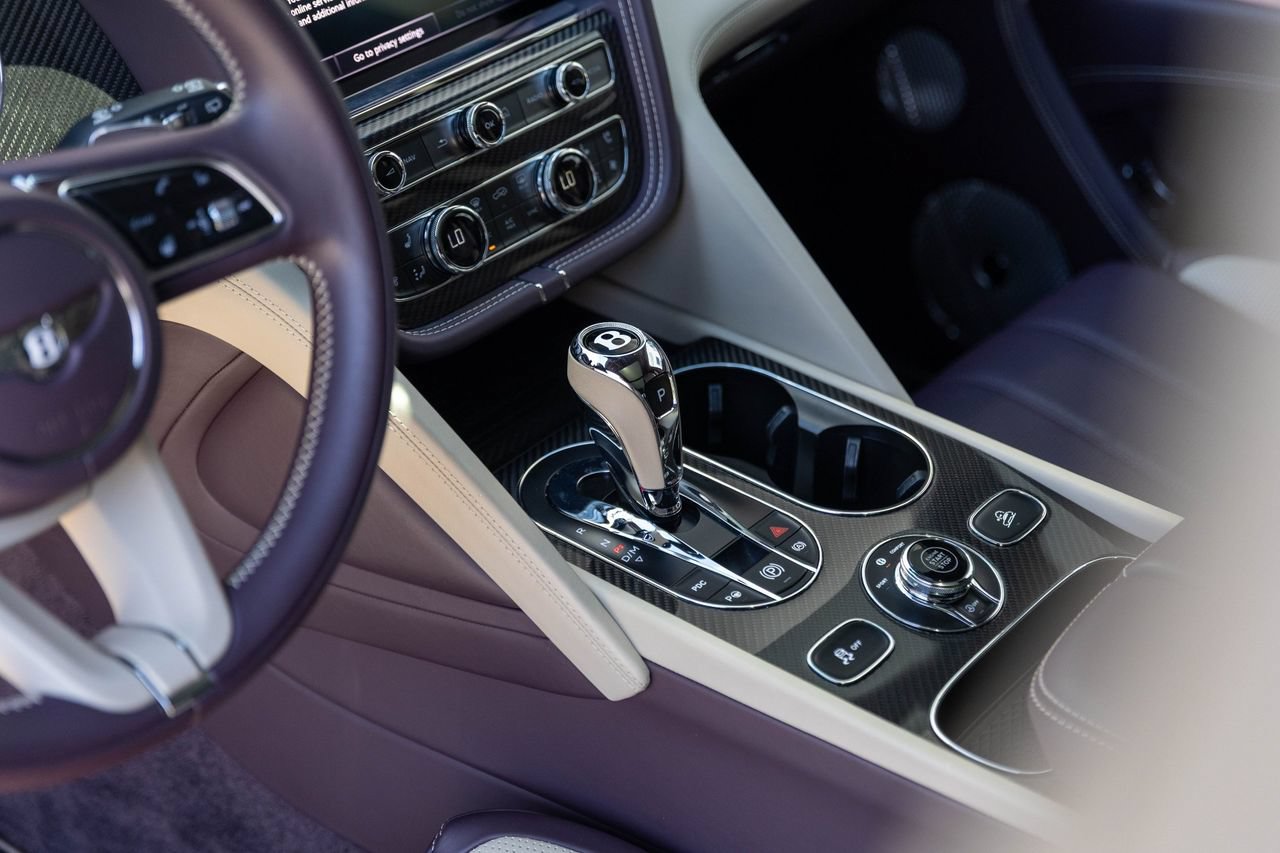Certified 2023 Bentley Bentayga AWD/4WD image 28