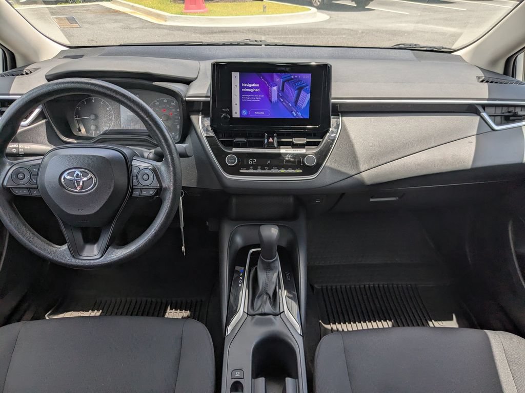 Used 2024 Toyota Corolla LE FWD image 14