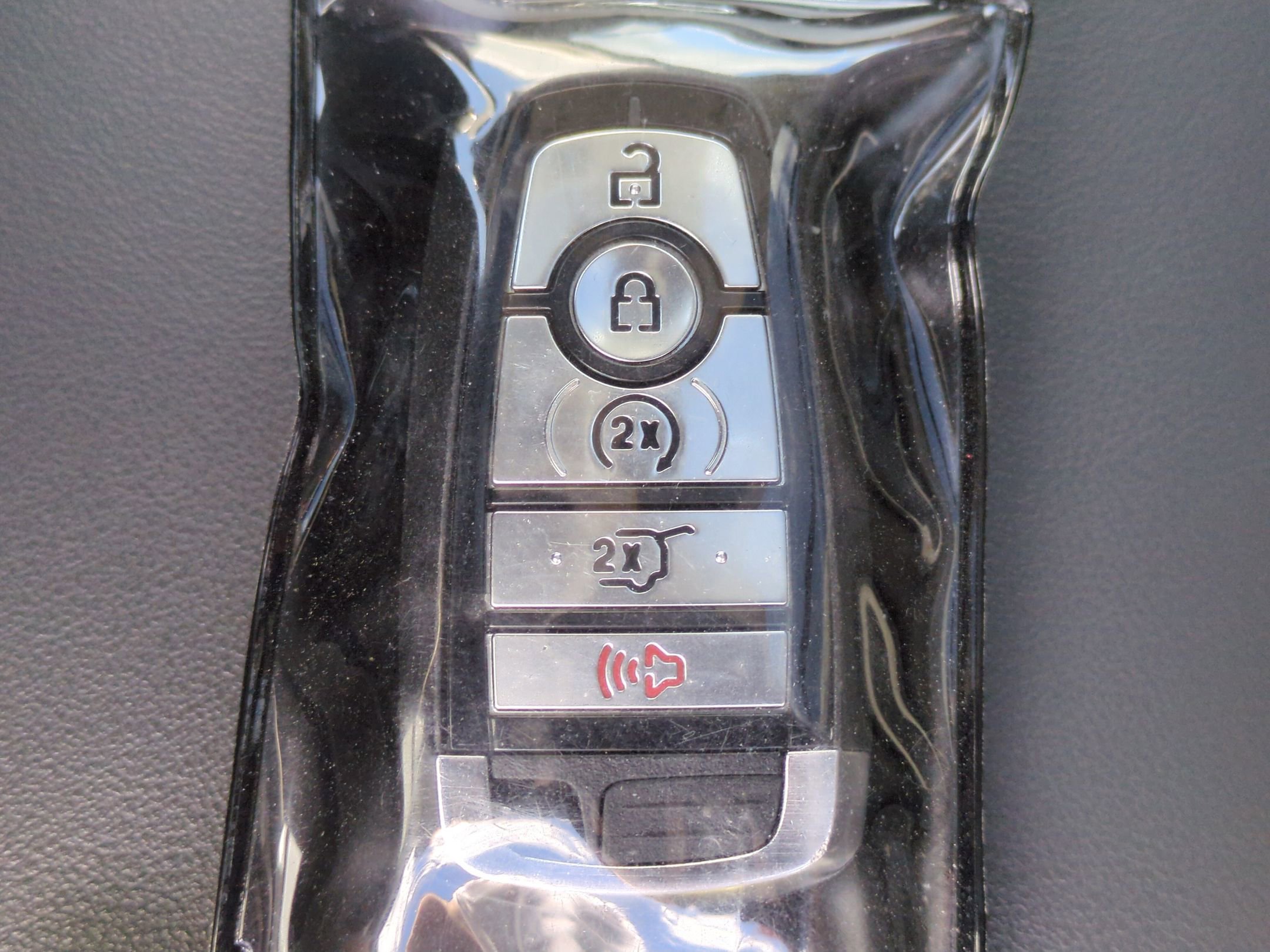 Used 2025 Ford Expedition Active AWD/4WD image 36