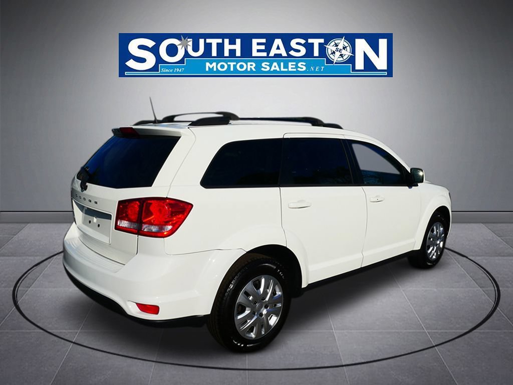 Used 2019 Dodge Journey SE w/ Connectivity Group FWD image 6