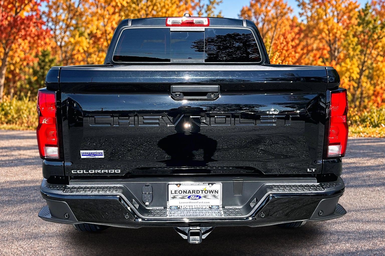 Used 2023 Chevrolet Colorado LT w/ LT Convenience Package III RWD image 5