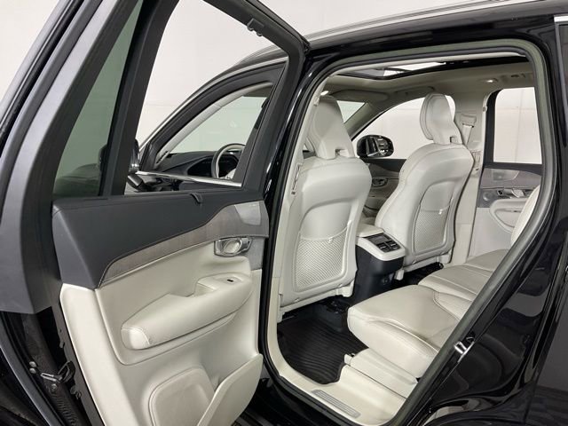 Certified 2023 Volvo XC90 B6 Ultimate w/ Protection Package Premier image 29