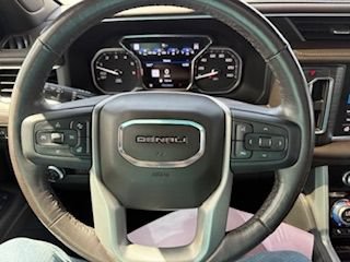 Used 2021 GMC Yukon XL Denali w/ Denali Premium Package AWD/4WD image 10