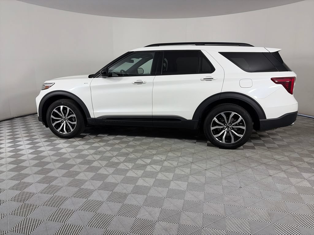 Certified 2023 Ford Explorer ST-Line w/ Class IV Trailer Tow Package AWD/4WD image 4