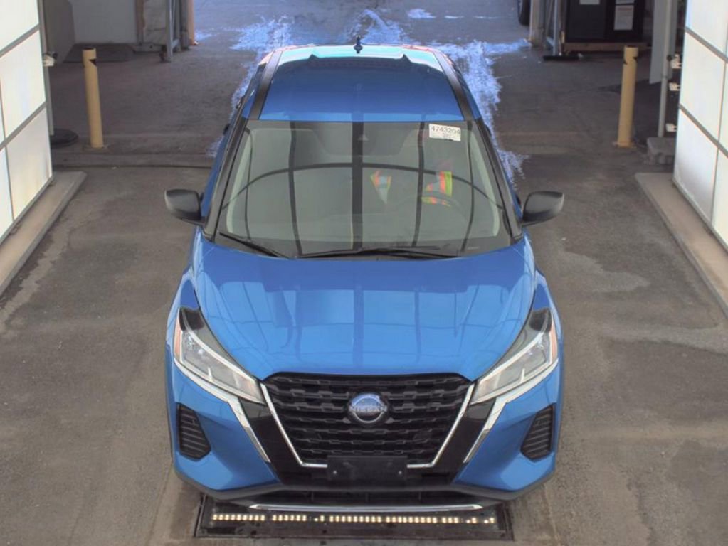 Used 2024 Nissan Kicks S image 2