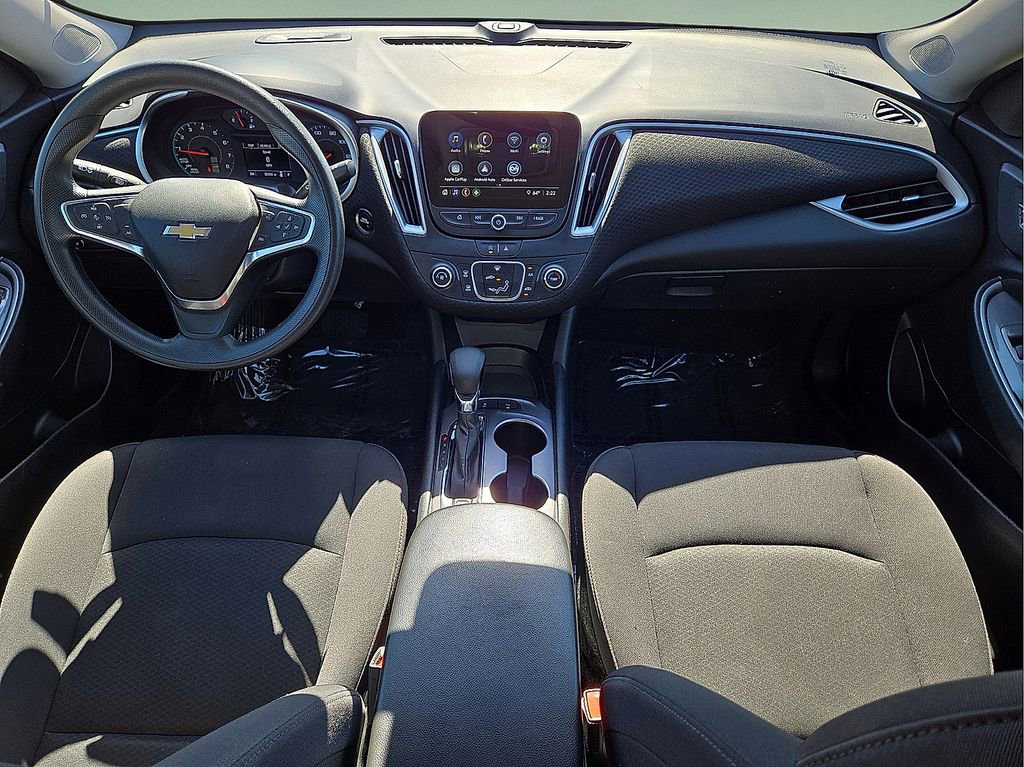 Used 2025 Chevrolet Malibu LS FWD image 15