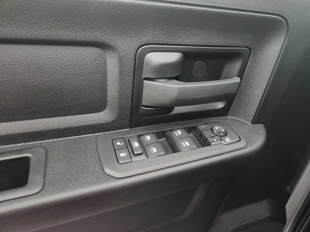 New 2026 RAM 3500 Tradesman AWD/4WD image 13