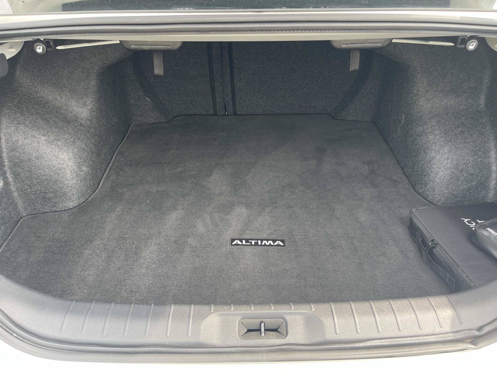 Used 2021 Nissan Altima 2.5 Platinum AWD/4WD image 12