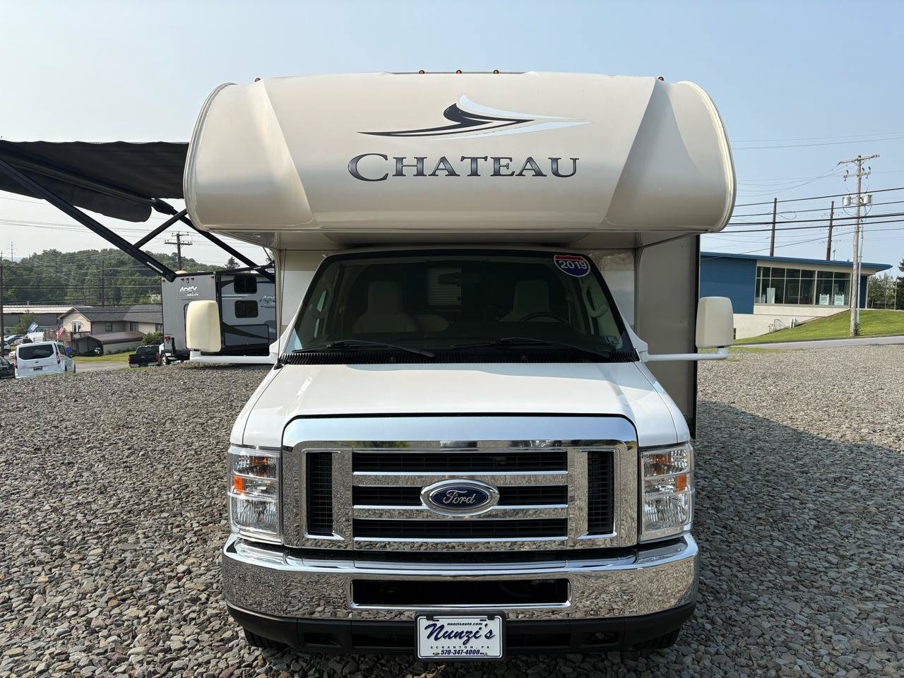 Used 2018 Ford E-450 and Econoline 450 Super Duty w/ Motorhome Prep Package RWD image 2