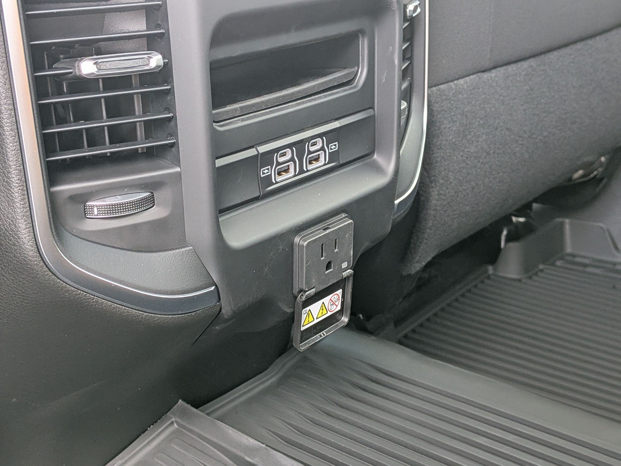 New 2026 RAM 2500 Big Horn AWD/4WD image 26