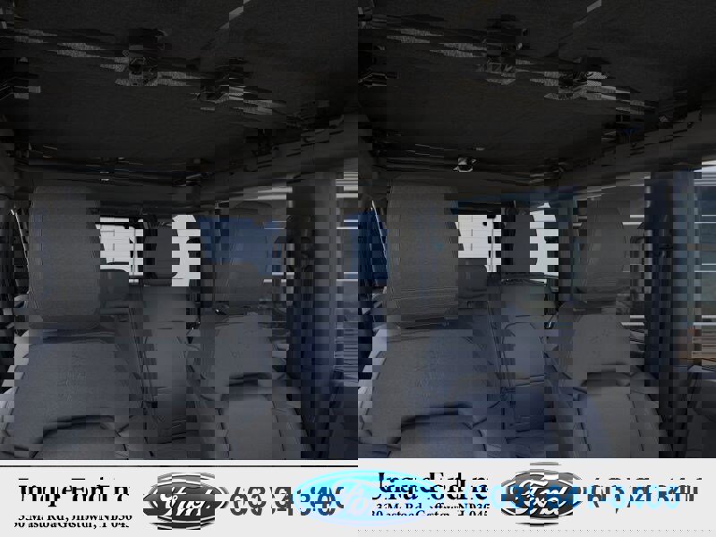 New 2025 Ford Bronco Outer Banks w/ Black Appearance Package image 44