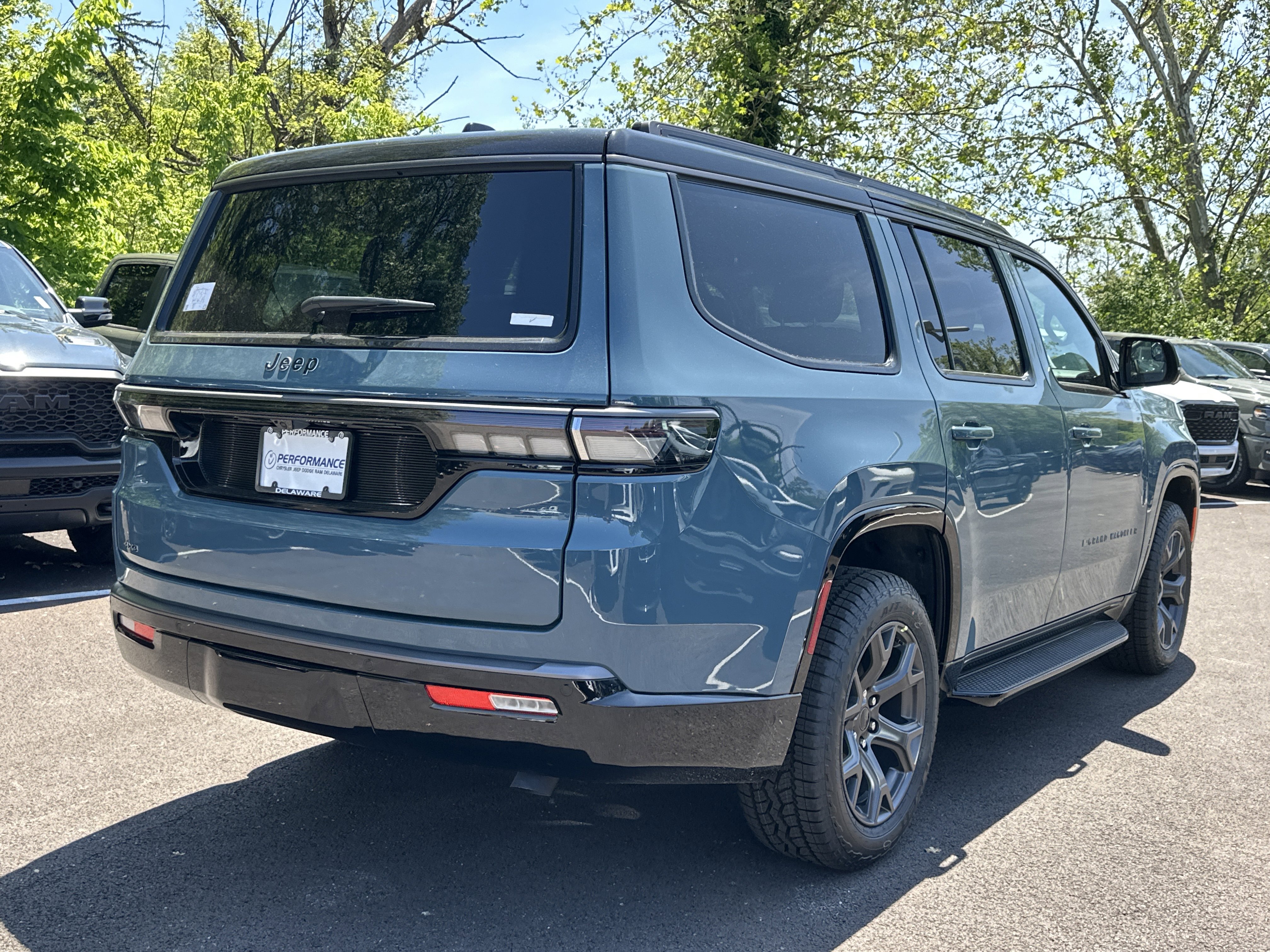 New 2026 Jeep Grand Wagoneer 4WD image 19