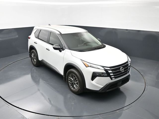 Certified 2025 Nissan Rogue S image 18