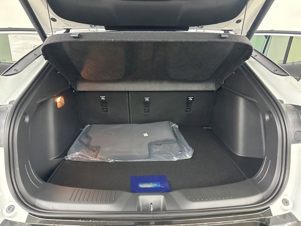 New 2026 Buick Envista Sport Touring w/ Convenience I Package FWD image 23