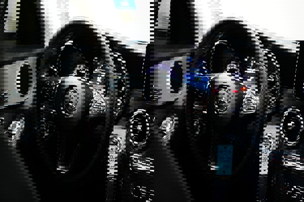 Used 2017 Mercedes-Benz C 300 Sedan image 19