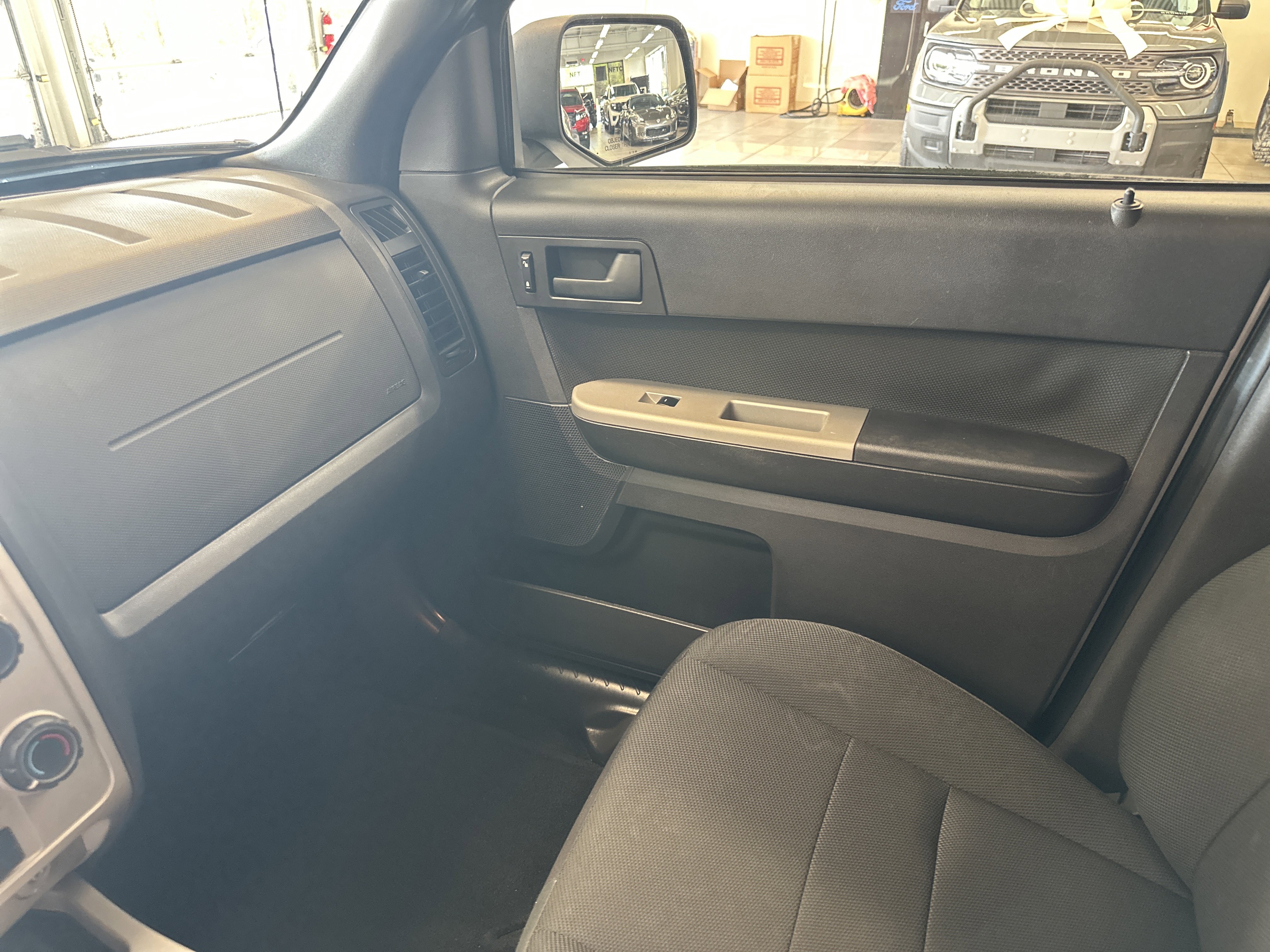 Used 2009 Ford Escape XLT FWD image 23